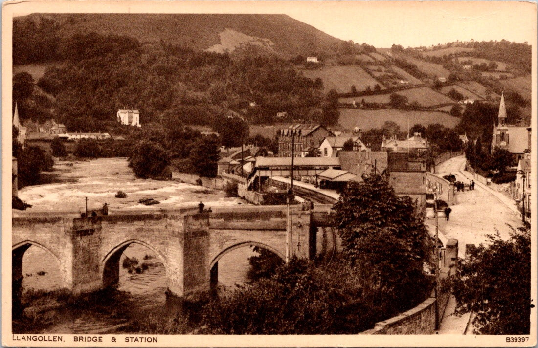 Vintage Postcard Llangollen Bridge Llangollen Wales United Kingdom Unposted