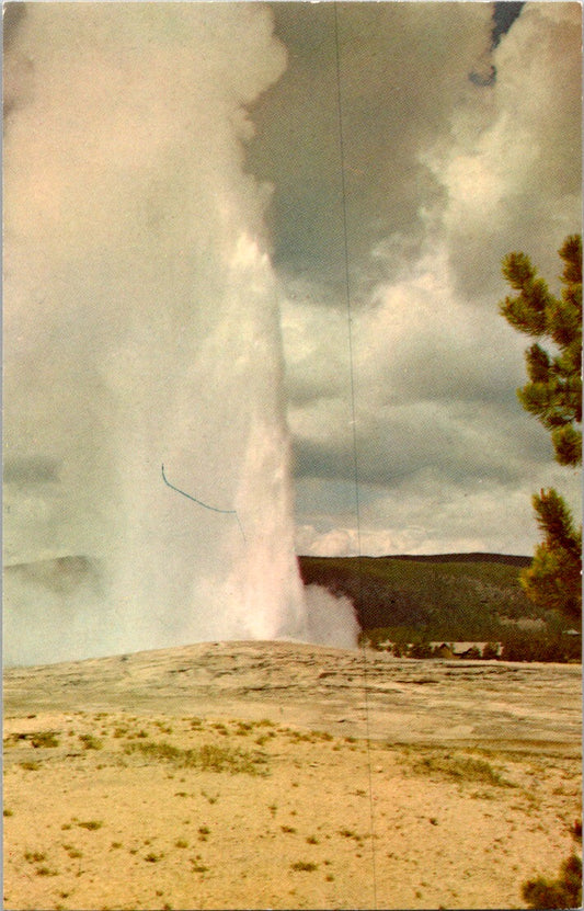 Vintage Postcard Old Faith Geyser Yellowstone National Park Wyoming Unposted