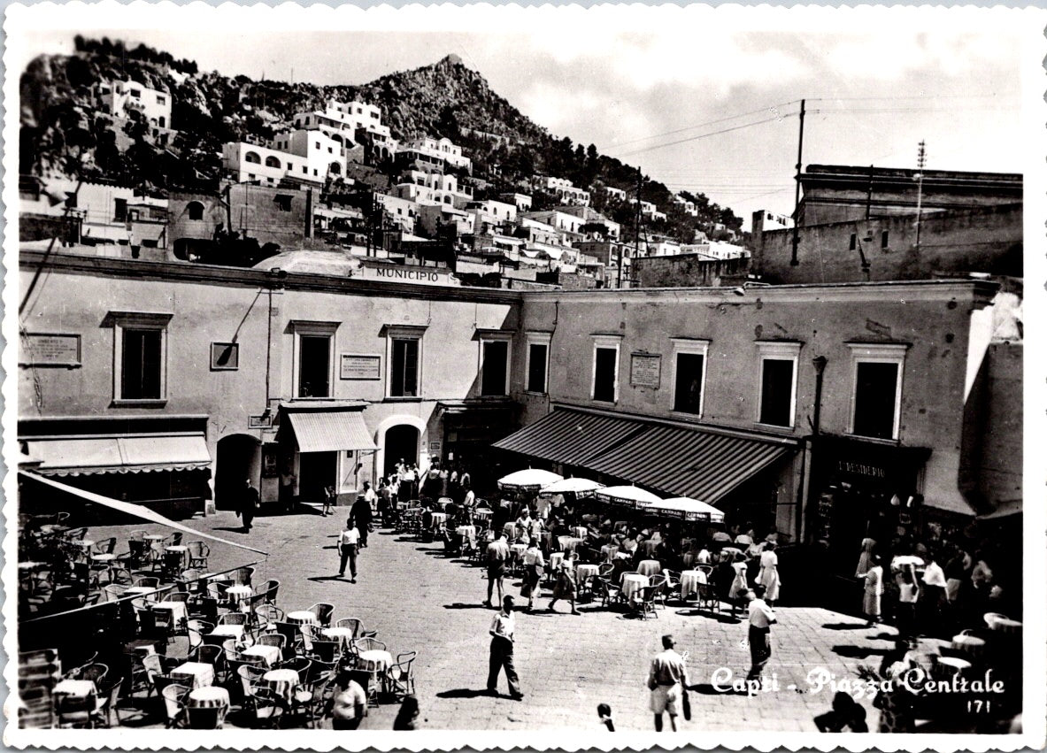 Vintage Postcard The Central Square Capri Naples Italy Unposted