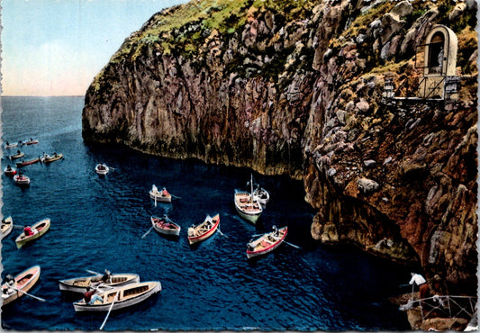 Vintage Postcard Entrance To The Blue Grotte Capri Naples Italy Unposted