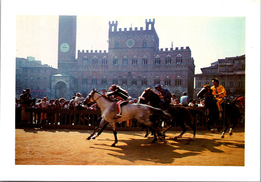 Vintage Postcard Horse Racing Palio di Siena Italy Unposted