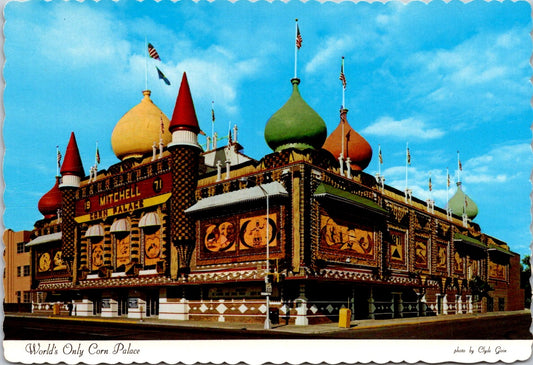 Vintage Postcard World's Only Corn Palace Mitchell South Dakota United States