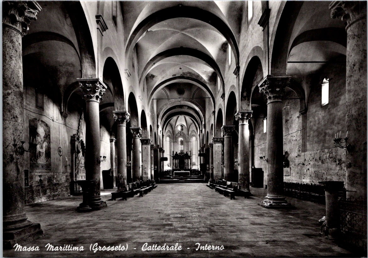 Vintage Postcard Interior Of The Massa Marittima Cathedral Italy Unposted