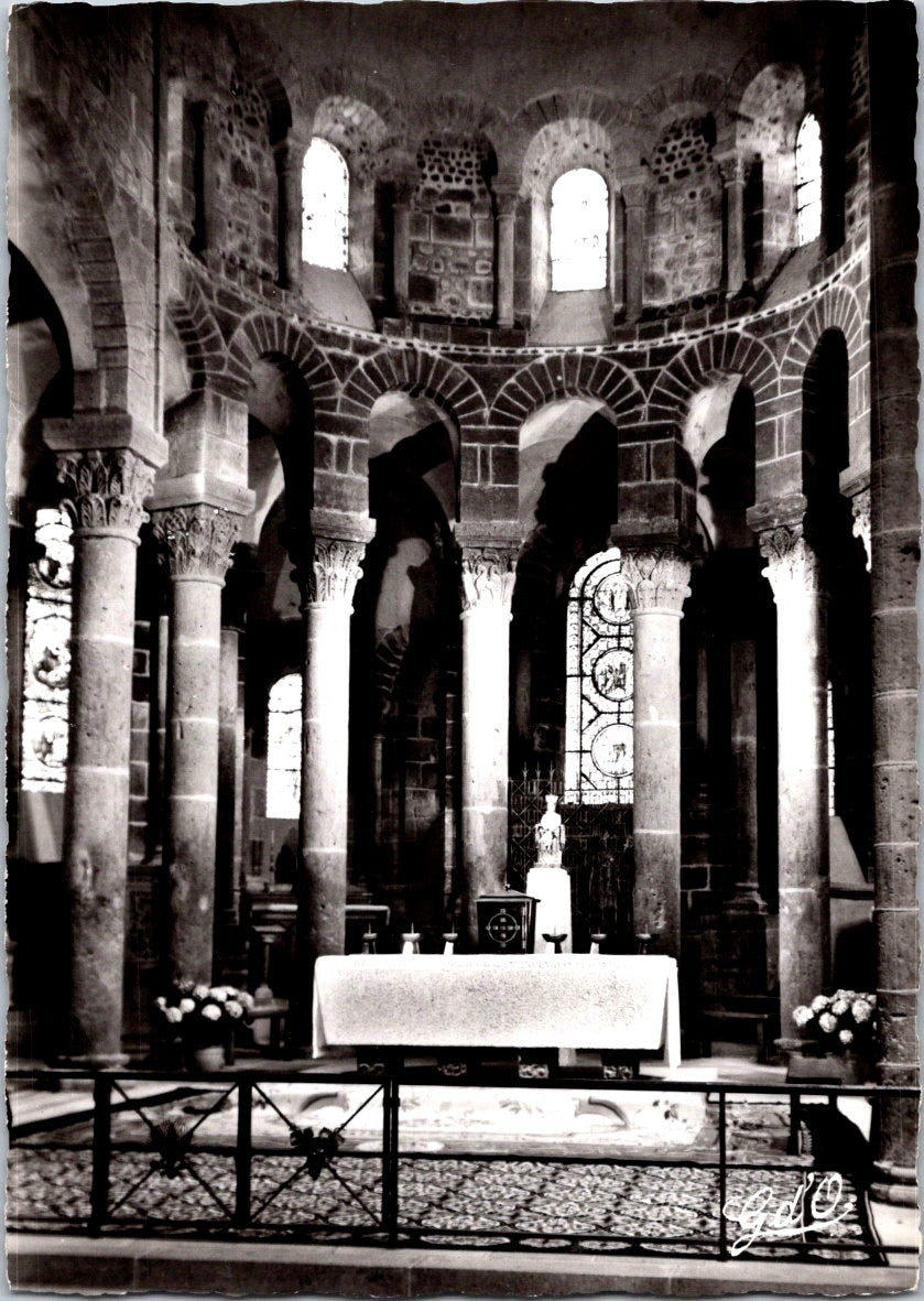 Vintage Postcard Basilica Notre-Dame d'Orcival The Choir Auvergne France