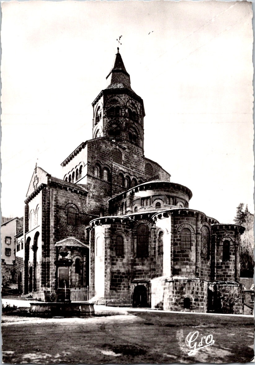 Vintage Postcard Basilica Notre-Dame d'Orcival Bedside And Southern Facade