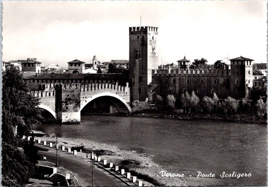 Vintage Postcard Castel Vecchio Bridge or Scaliger Bridge Verona Italy Unposted