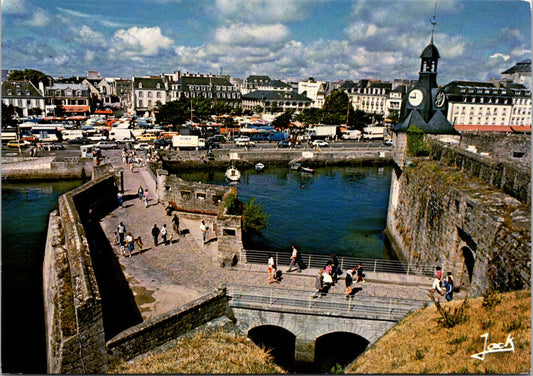 Vintage Postcard La Ville Close Entrance Concarneau France Unposted