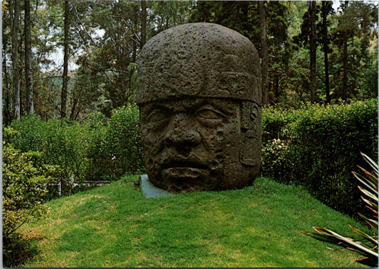 Vintage Postcard Enormous Stone Head Museo Nacional de Antropología Mexico